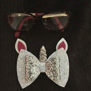 Unicorn faux leather& vinyl hair bow